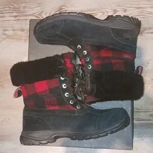 UGG | Shoes | Ugg Butte Redwood Boots Black Red Plaid Style  display picture 2